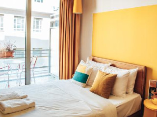 SELINA THEATROU ATHENS