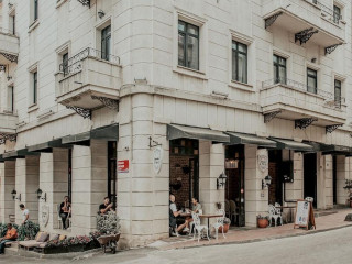 Selvese Suites – Serviced Living In Galata