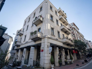 Selvese Suites – Serviced Living In Galata