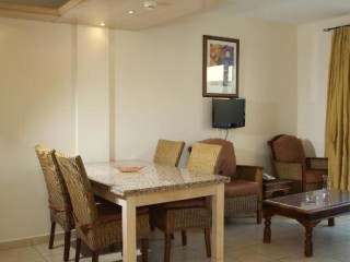 Senator Hotel Apartments - Adults Only