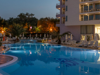 Sentido Neptun Beach