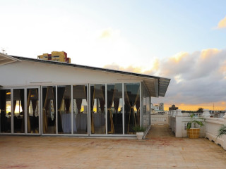 Sentrim Castle Royal