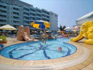 SENZA GRAND SANTANA HOTEL