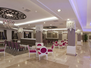 SERENIS HOTEL