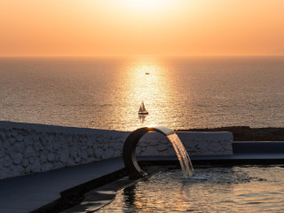 Serenita Luxury Suites