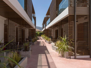 Serenity Luxury Hotel Agrilia