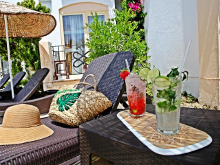 Serpina Hotel