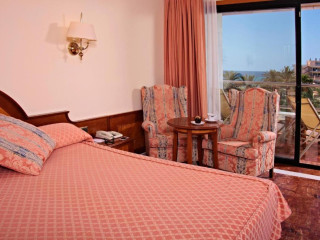 Serrano Palace Hotel