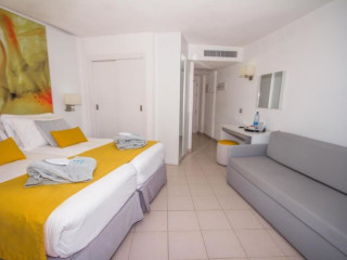 SERVATUR WAIKIKI