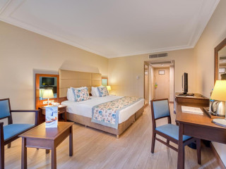 SEVEN SEAS HOTEL LIFE