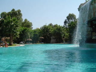 Shell Beach & Spa