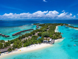 Sheraton Maldives Full Moon Resort & Spa (Furanafushi)