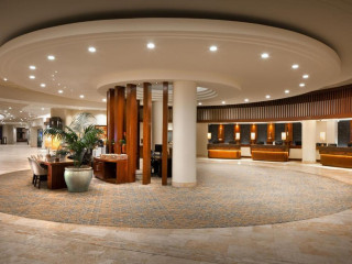 Sheraton Waikiki Beach Resort