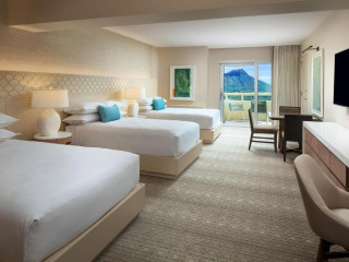 Sheraton Waikiki Beach Resort