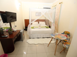 Sheratton Regency Hotel