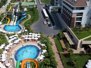 SHERWOOD DREAMS RESORT