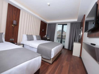 SHINING STAR HOTEL BOUTIQUE