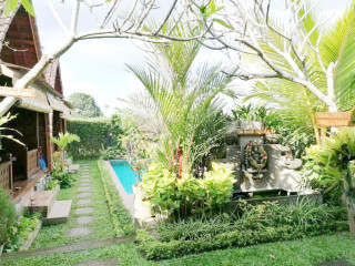 Shivananda Antique Villas by EPS