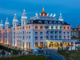 SIDE ROYAL PALACE HOTEL & SPA