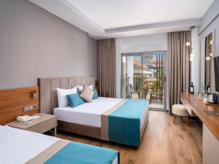 SIDE STORY RESORT SPA