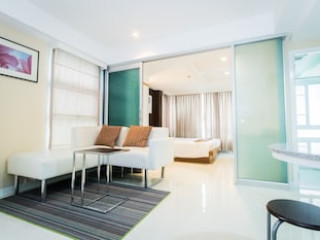 SILOM CONVENT GARDEN