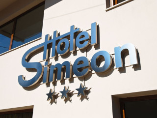 Simeon Hotel 