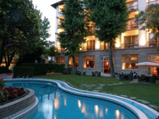 SINA VILLA MEDICI (DELUXE/MIN 3 NIGHTS)