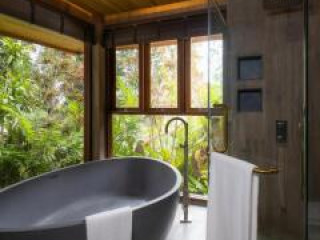 Sinae Phuket Luxury Hotel