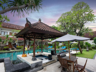 Sinar Bali Hotel By Zuzu