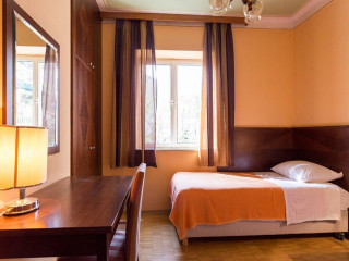SIPA APARTMENTS