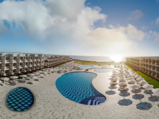 Sirena Beach Resort & Spa