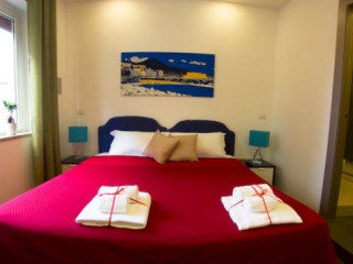 SIRENA PARTENOPE B&B