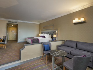 Anny Residences & Suites