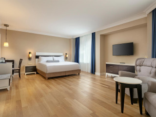 Pestana Promenade Hotel