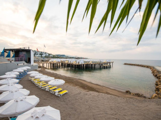 SIRIUS DELUXE RESORT