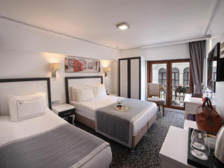 Skalion Hotel and Spa