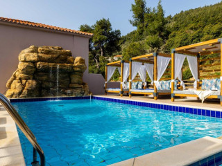 Skiathos Avaton Suites & Villas