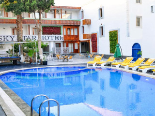 RITZ HOTEL LEBLON