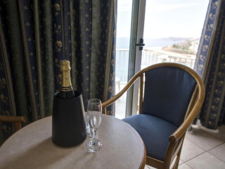 Sliema Chalet Hotel