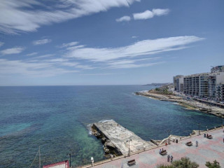 Sliema Chalet Hotel