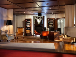 SLS A LUXURY COLLECTION BEVERLY HILLS