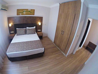 Smart Holiday Hotel