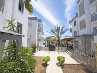 Smart Holiday Hotel