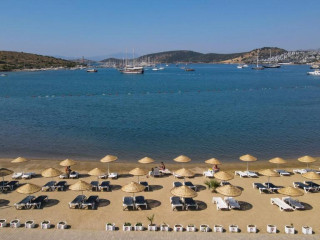SMART STAY BEACH HOTEL