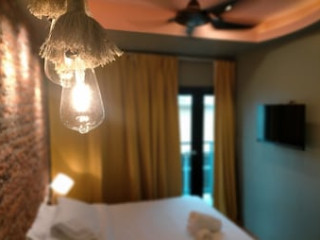 SMILE HOTEL DANAU KOTA