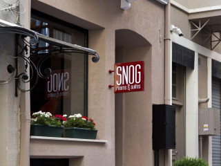 Snog Rooms & Suites