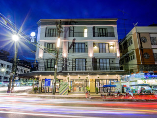Snoozz Hotel