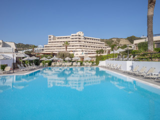 Sol by Melia Cosmopolitan Rhodes