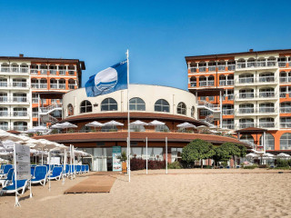 Sol Luna Bay
