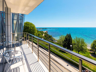Sol Marina Palace
